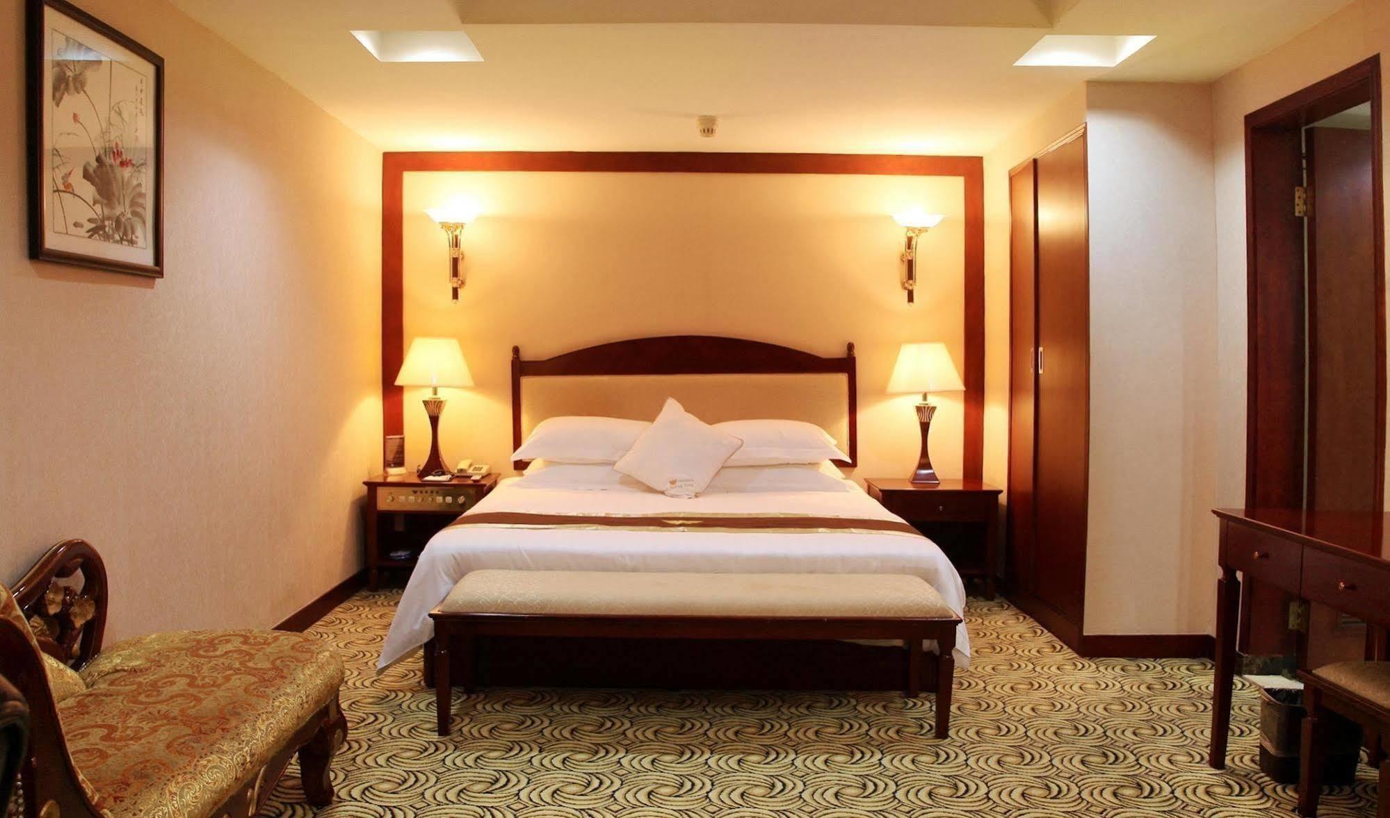 Guangzhou Jinying Hotel Exterior foto